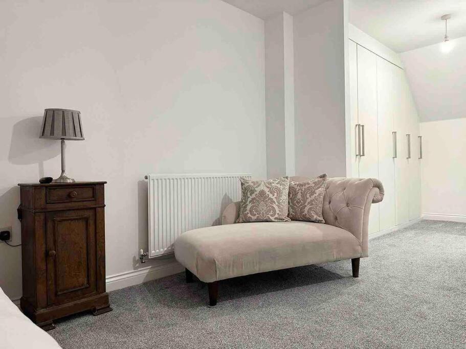Serene Home Ideally Connected To Central London Bromley Dış mekan fotoğraf