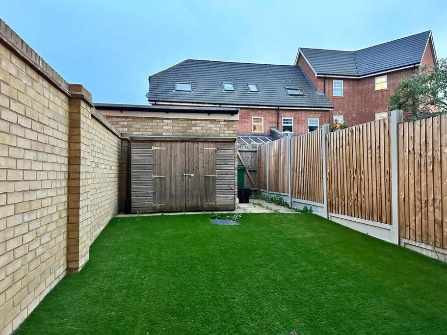 Serene Home Ideally Connected To Central London Bromley Dış mekan fotoğraf